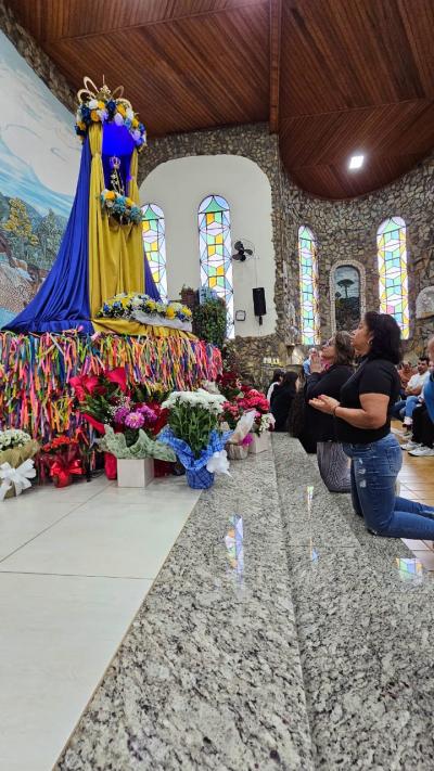 A Casa da Mãe Aparecida ficou pequena na segunda celebração da manhã em Laranjeiras do Sul